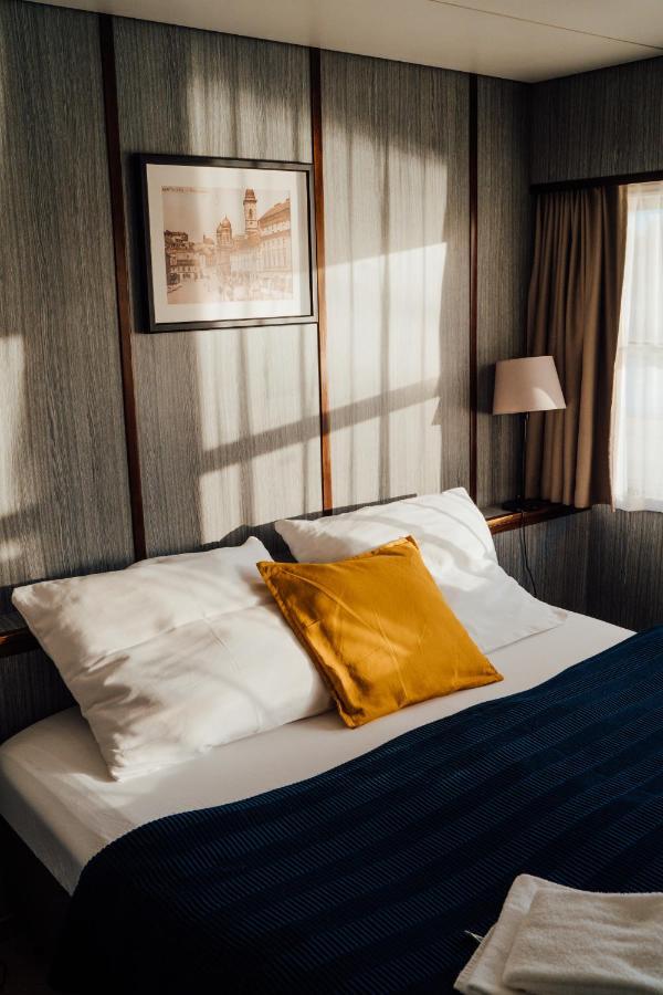 Botel Pressburg 3* Pressburg
